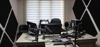 Bozuk Radyo Kaliteli Ekipmanlar